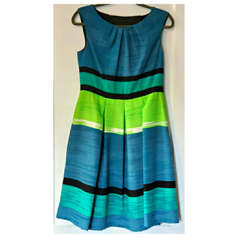 EUC Adrianna Papell Dress